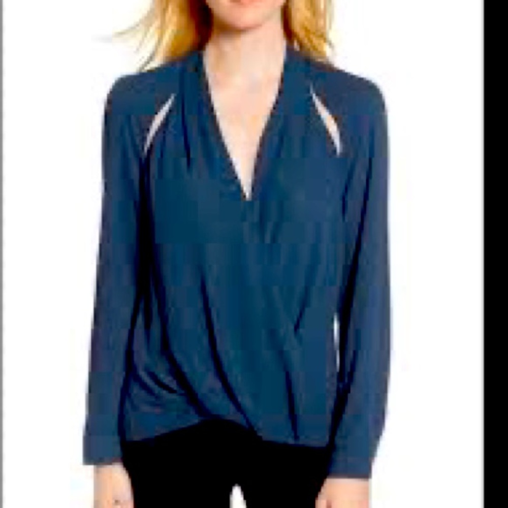 Nordstrom Trouvé Navy Surplice cutout blouse size small